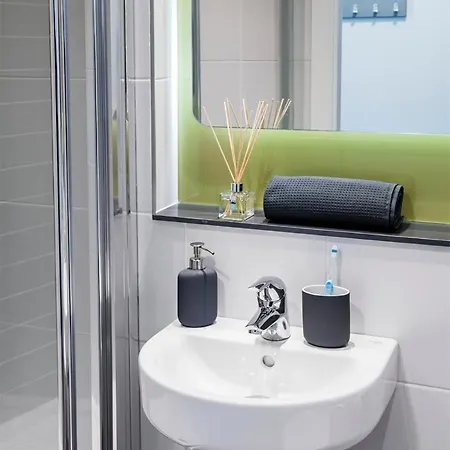 Appartement Zeni Apartments, 6 Bed Apartment In The Vibrant Docklands Dublin